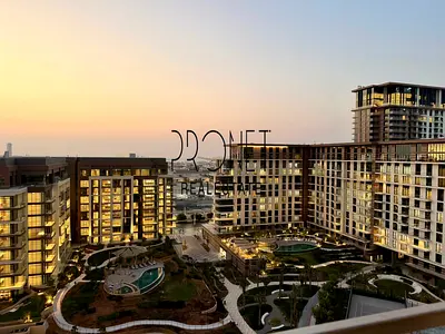 Luxury Living | Ready to move In | Middle Floor