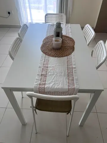 IKEA White Extendable Dining Table with 6 Chairs - Simple Modern Set