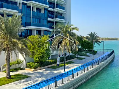 SEA VIEWS - RENOVATED - FULLY FURNISHED DUPLEX