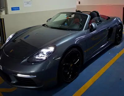 صورة 4 لـ 2025 Porsche 718