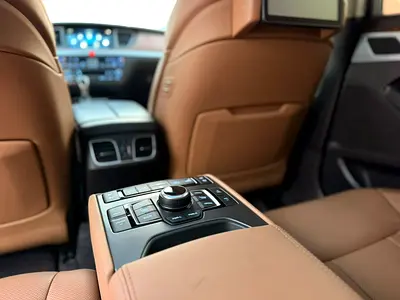 صورة 7 لـ 2014 Genesis G80