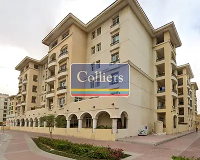Elegant 3BR Apartment | Vacant | Centre Residence