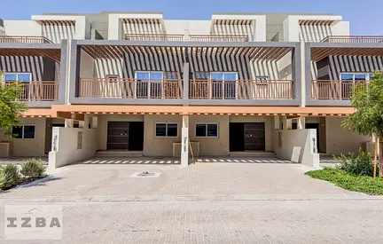 Modern 4BR Townhouse | Verona DAMAC Hills 2 | Courtyard View