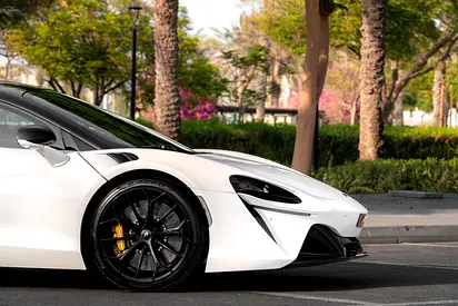 صورة 4 لـ 2024 Mclaren ARTURA