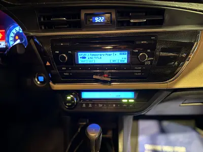 صورة 9 لـ 2015 Toyota COROLLA
