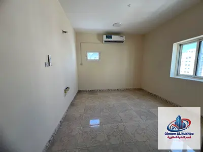 فرصة بسعر يصعب تجاهله استوديو بالنباعة بمطبخ منفصل وموقع حيوي قريب من الأسواق والمطاعم والخدمات بإيجار 16 ألف فقط
