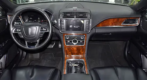 2020 Lincoln CONTINENTAL — миниатюра 11