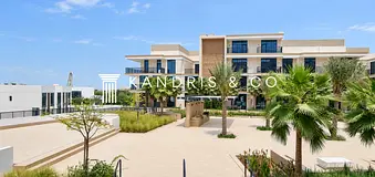 Rare 1BR | 2 balconies | Bright & Spacious
