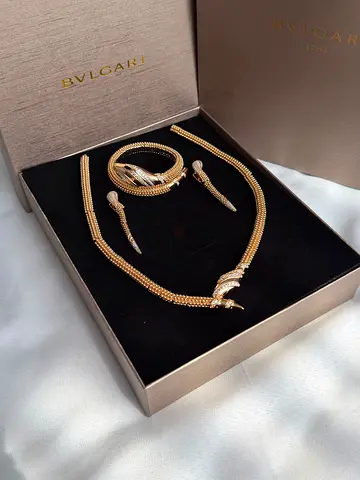 Bvlgari Serpenti-style 4-piece Gold-tone Jewelry Set (Necklace, Bracelet, Earrings, Ring)