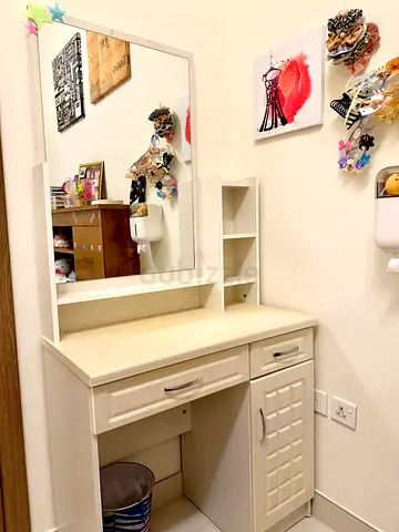 White Dressing Table with Mirror, Drawers and Stool