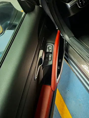 صورة مصغرة 11 لـ 2025 Porsche 718