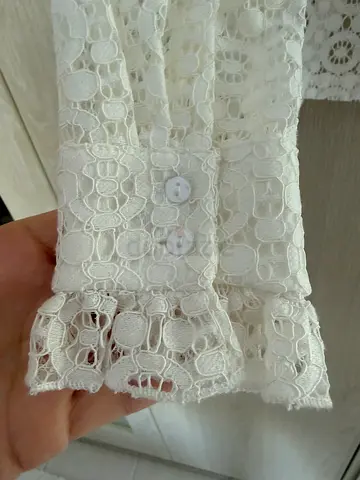 White lace long-sleeve blouse — delicate crochet detail, brand new with tags