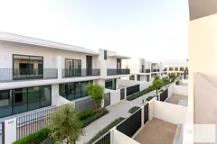 3-bed on Sikka, very close to pool, mortgage eligible