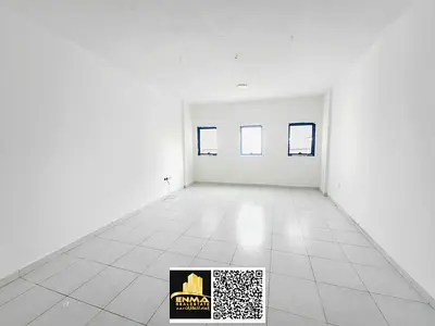 استديو للايجار مساحة كبيرة بقلب عجمان