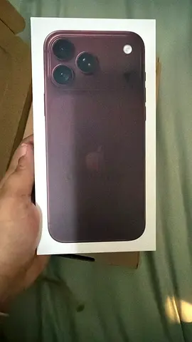 iPhone 18 pro max 512 GB Burgandy. Just received my pre order
