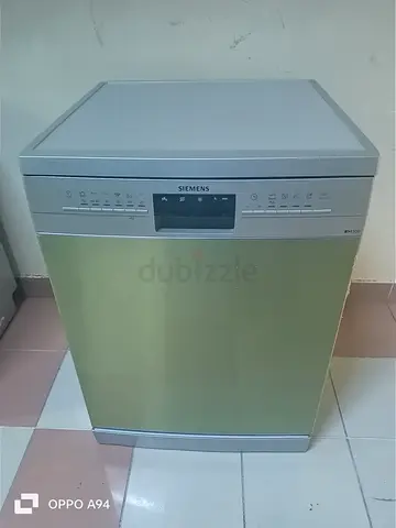 Siemens iQ300 freestanding dishwasher - good working condition