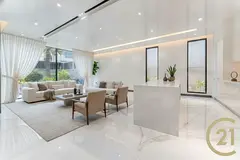 Corner Villa with Open Plan Living