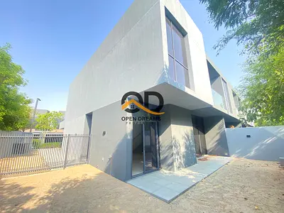 Spacious 4 Bedroom Townhouse with Majlis For Rent | Ready to Move