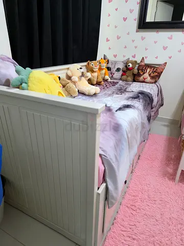 Ikea day bed with two matresses in excellent condition!