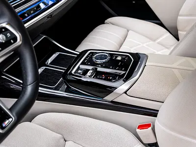 صورة مصغرة 13 لـ 2024 BMW 7-SERIES