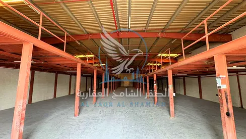 مستودع للإيجار في الصناعية 11، الشارقة | 8,000 قدم مربع | 360,000 درهم سنوياً