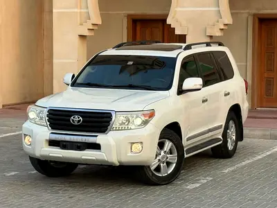 TOYOTA LAND CRUISER GXR V6 2012