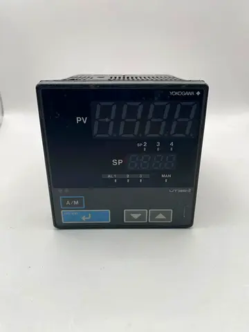 Yokogawa UT351 Digital Indicating Controller (Model UT351-00 / Style S3) 100–240VAC