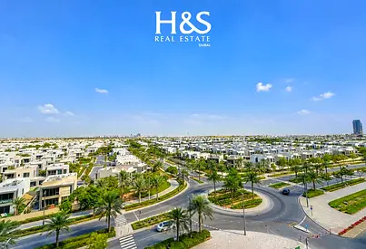 Brand New 2 Bed l Corner l Next to Mall