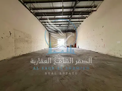 Warehouse for annual rent in Industrial Area 15, Sharjah. Excellent opportunity. Area: 2800 sq ft.