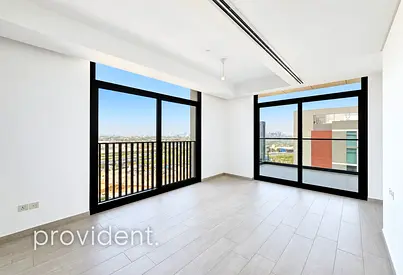 Tenanted | Creek View | Mid-Floor