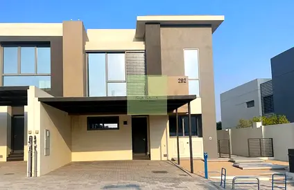 4 Bedroom Villa + Maid’s Room with artificial Graaa