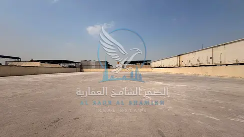 حوطة للإيجار في الصناعية 13 – شارع رئيسي