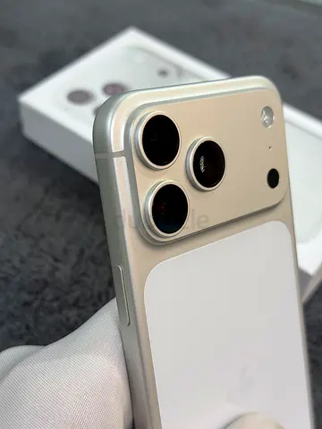 iPhone 17 Pro Max 256 GB In Warranty