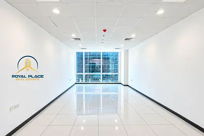 Open Layout | Fitted | 1 parking | Easily Access