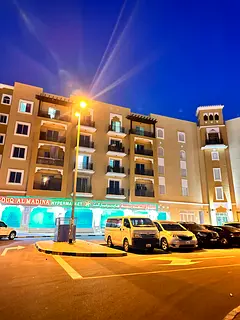 Executive living In Emirtes IC