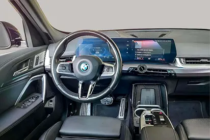 صورة 10 لـ 2023 BMW IX1