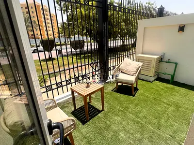 SINGLE ROW | GARDEN | LARGE TERRACE | EXCLUSIVE