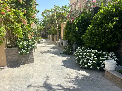 VASTU / Single Row / Mature Garden / Type B