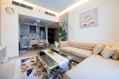 √ Furnished | High End Furniture | VACANT! √