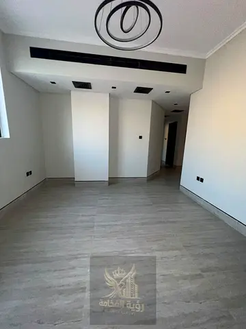 Brand New Master Bedroom in Al Falaj Near University City Al Zahia and Aljada