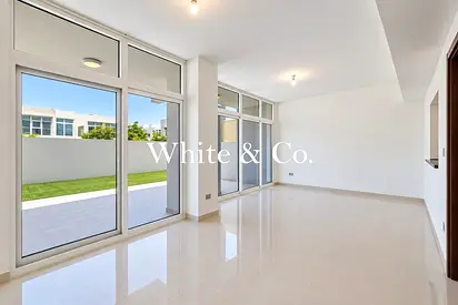 Single Row | Unfurnished | Close to Pool