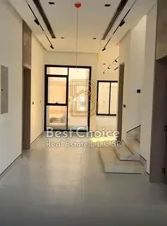 Prime location in Howshi Suitable for family living A spacious, family-friendly villa featuring 5 ma