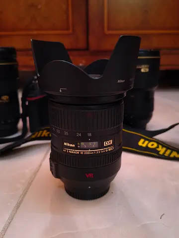 Nikon AF-S DX 18-200mm VR II Lens