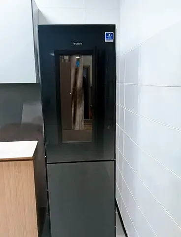 Hitachi Premium Top Fridge Bottom Freezer – 60 cm width Latest Version