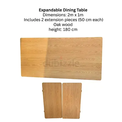 Oak Expandable Dining Table with 2 Extension Leaves