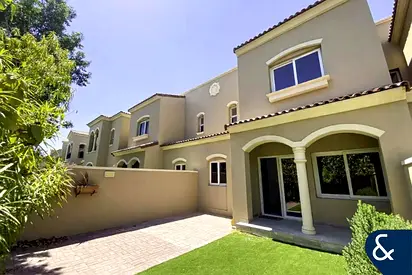 Single Row | Close to Pool | Landscaped