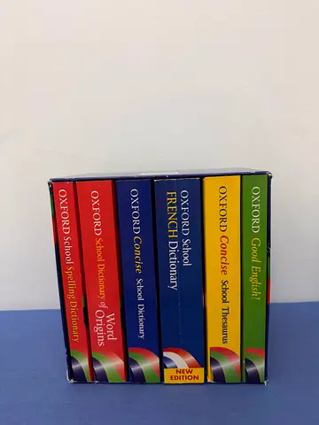 Set of Oxford School Dictionaries & Thesaurus (6 volumes) - good condition