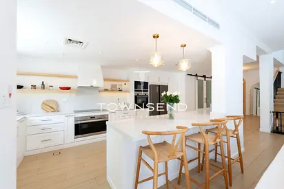 Fully Upgraded | Vacant | Extended 3M