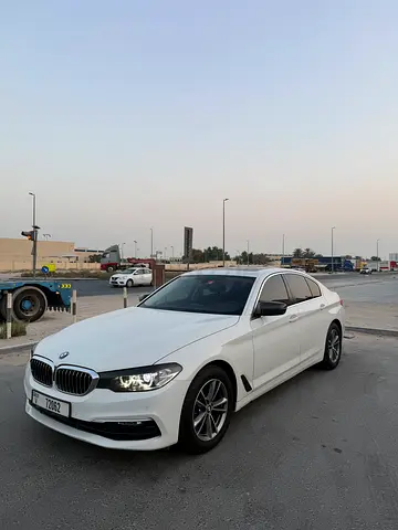 BMW 520i 2020 GCC Specs | Female Driven | 103,000 KM