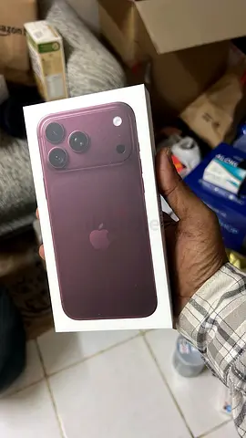 Apple 18 Pro Max burgundy 512 TDRA